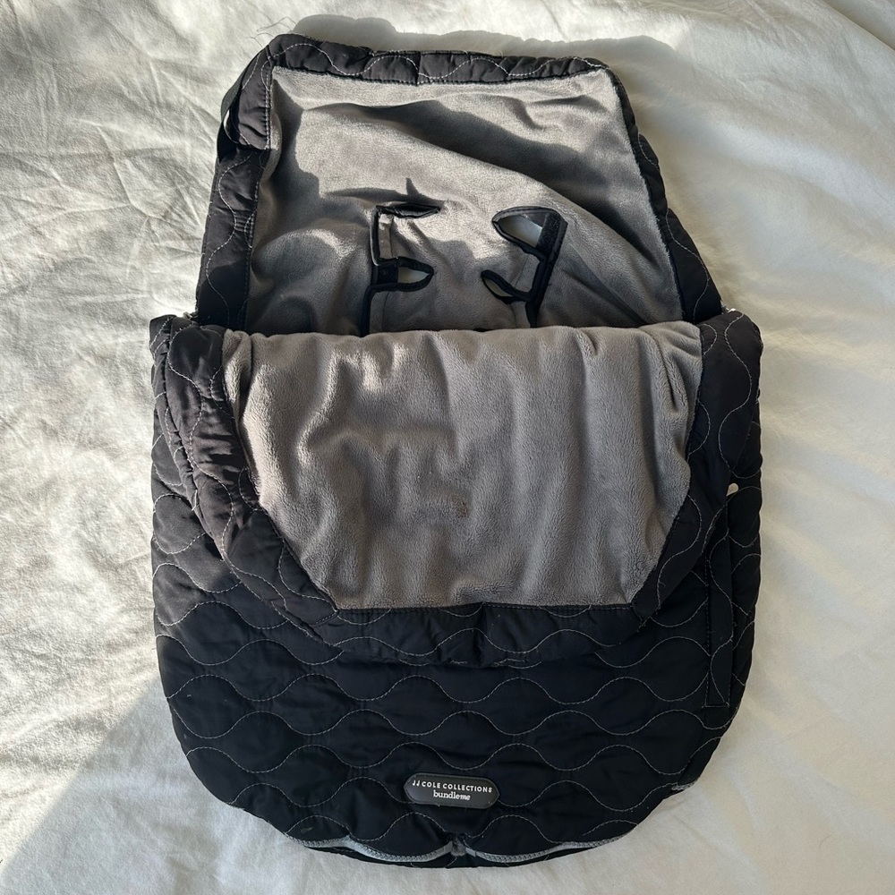 JJ Cole buntings black for infant and toddler set